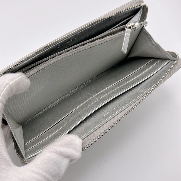 Chanel 2015-2016 Airlines Continental Wallet - Picture 14 of 17